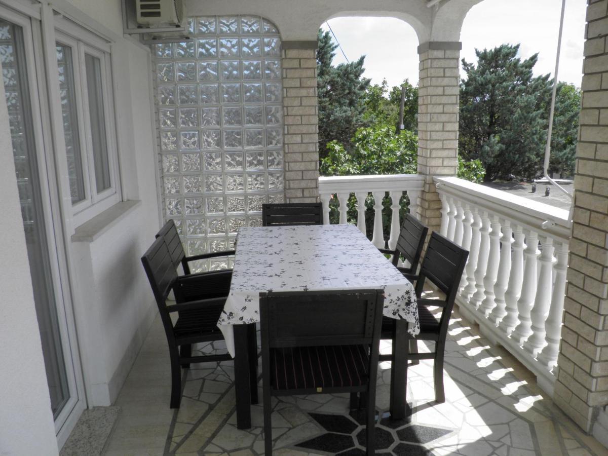 Apartmani S Dvije Spavace Sobe 4 Osobe Selce Ngoại thất bức ảnh