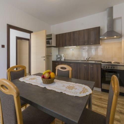 Apartmani S Dvije Spavace Sobe 4 Osobe Selce Ngoại thất bức ảnh